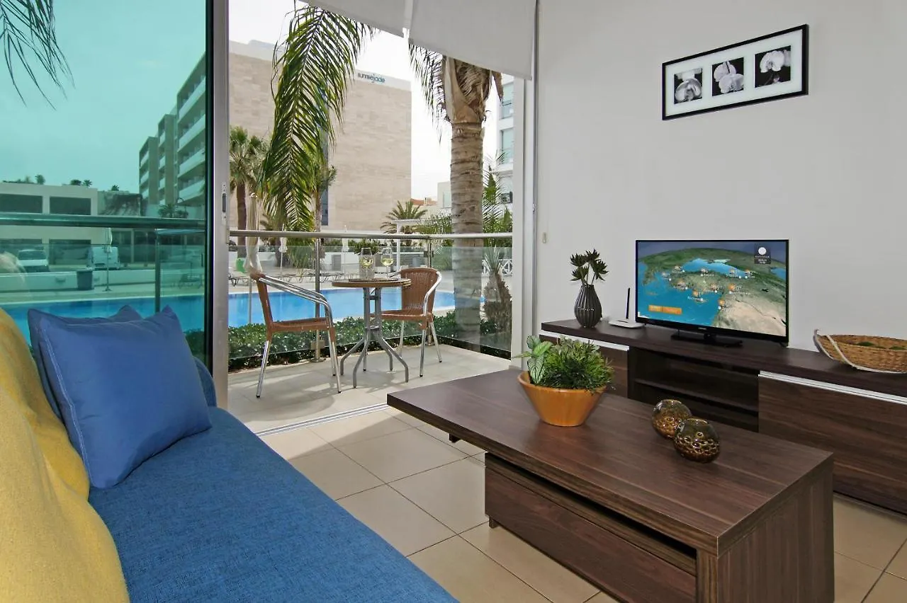 Coralli Beachfront Resort Protaras 3*,